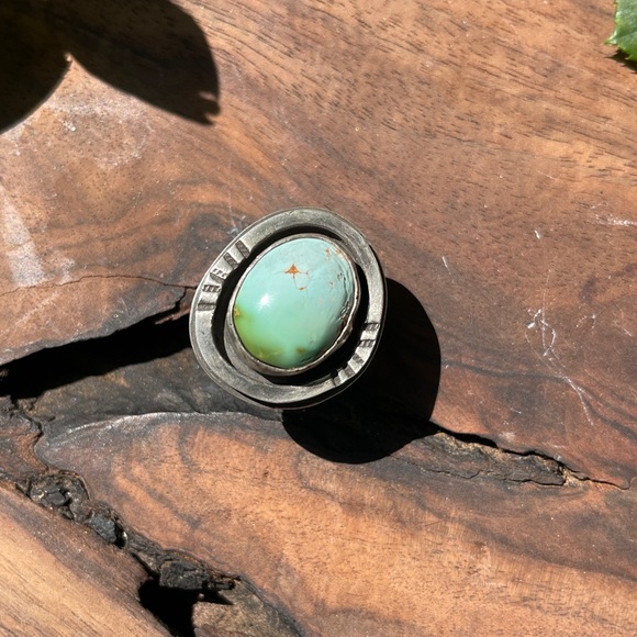 VINTAGE TURQUOISE STERLING SILVER RING Size : 8